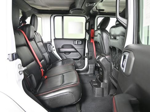 Used 2020 Jeep Wrangler Unlimited Rubicon w/ Quick Order Package 28Y Recon AWD/4WD image 16