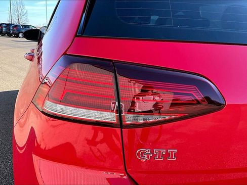 Used 2020 Volkswagen GTI S image 25