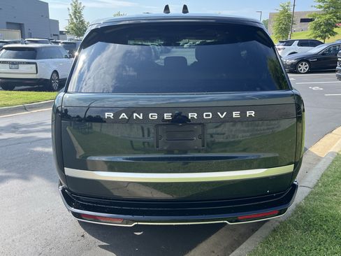 Used 2025 Land Rover Range Rover Autobiography AWD/4WD image 6