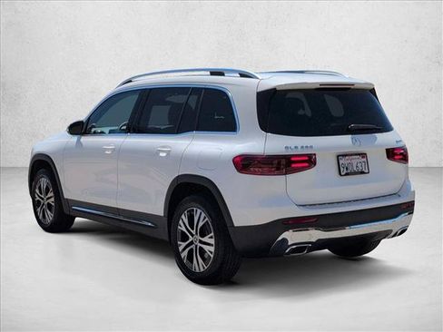 Certified 2026 Mercedes-Benz GLB 250 4MATIC image 8