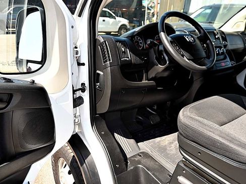 Used 2021 RAM ProMaster 2500 image 21