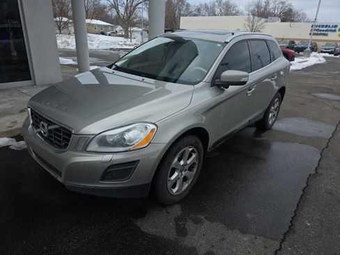 Used 2013 Volvo XC60 3.2 image 2