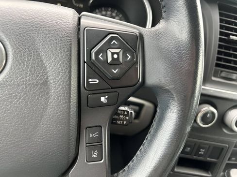 Used 2022 Toyota Sequoia SR5 AWD/4WD image 24