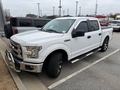 Used 2017 Ford F150 XLT image 2