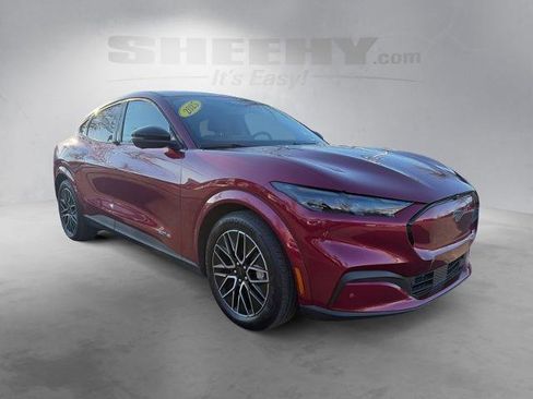 Certified 2025 Ford Mustang Mach-E Premium image 2