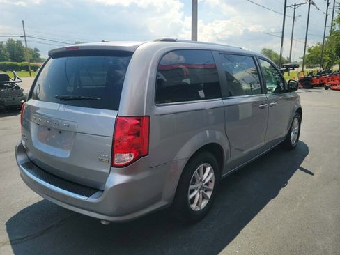 Used 2018 Dodge Grand Caravan SXT FWD image 8