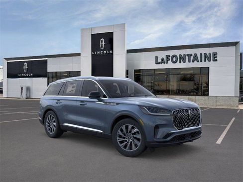 New 2026 Lincoln Aviator Premiere image 7