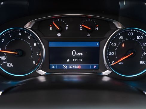 Used 2023 Chevrolet Traverse LT FWD image 13