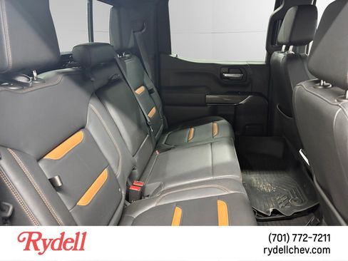 Used 2022 GMC Sierra 1500 AT4 w/ AT4 Preferred Package image 17