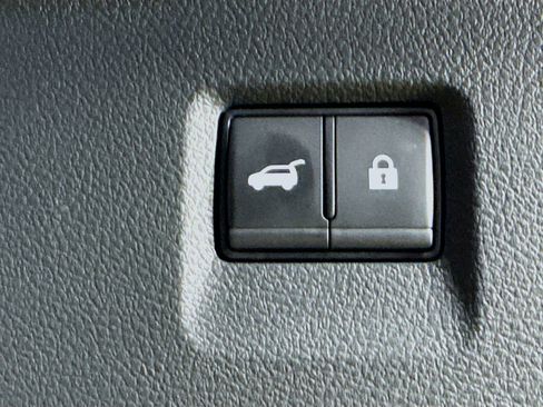 Certified 2025 INFINITI QX60 Luxe w/ Black Edition image 34