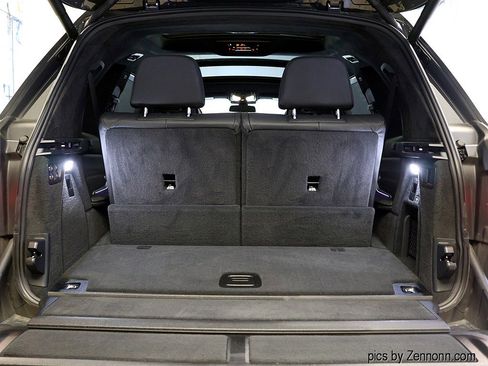 Used 2021 BMW X7 xDrive40i w/ M Sport Package image 33