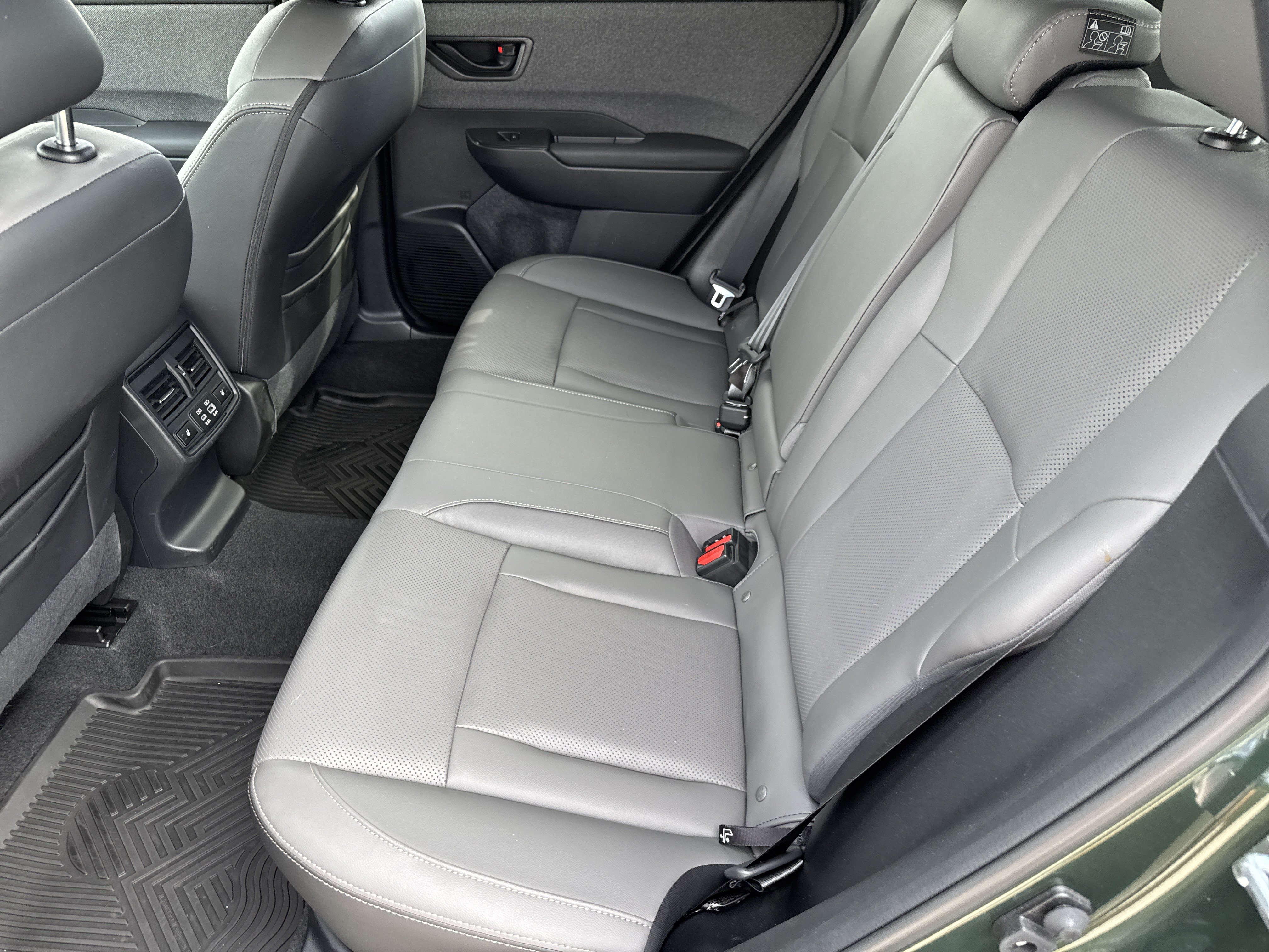 Certified 2026 Subaru Outback Limited AWD/4WD image 11