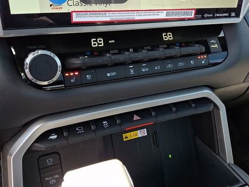 Used 2024 Toyota Tundra Platinum image 13