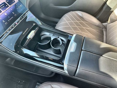 Used 2023 Mercedes-Benz EQE 500 4MATIC SUV w/ Pinnacle Trim Package image 21