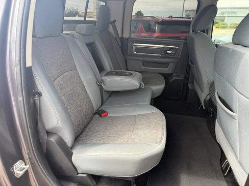 Used 2017 RAM 1500 Big Horn AWD/4WD image 40