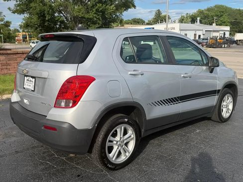 Used 2016 Chevrolet Trax LS FWD image 36