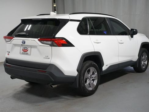 Certified 2024 Toyota RAV4 LE AWD/4WD image 8