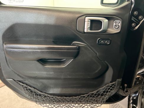 Used 2022 Jeep Wrangler Unlimited Sport AWD/4WD image 14