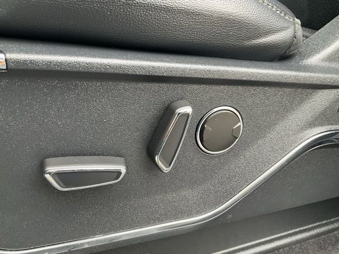 Used 2024 Ford F150 Lariat w/ Equipment Group 502A High image 16