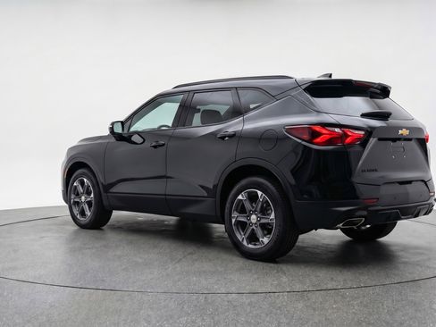 Used 2025 Chevrolet Blazer LT image 6