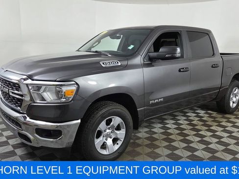Used 2023 RAM 1500 Big Horn AWD/4WD image 3