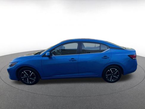 Used 2025 Nissan Sentra SV image 9