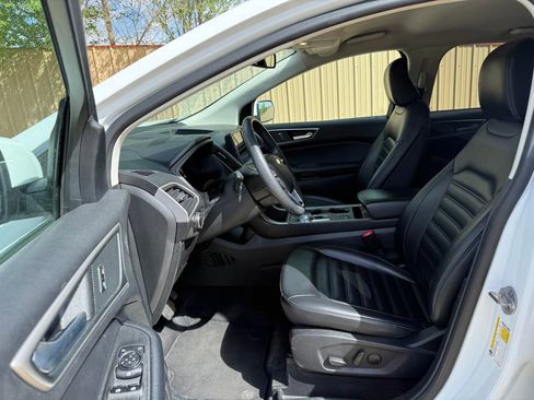 Used 2024 Ford Edge SEL image 11