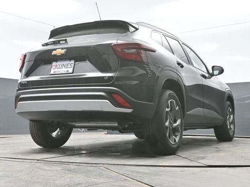 New 2026 Chevrolet Trax LT w/ Driver Confidence Package FWD image 47