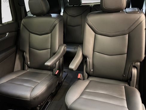 Used 2023 Cadillac XT6 Sport AWD/4WD image 41