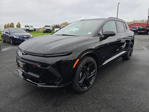 New 2026 Chevrolet Equinox EV RS FWD image 8