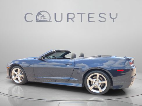Used 2013 Chevrolet Camaro SS RWD image 3