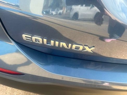 Used 2024 Chevrolet Equinox Premier AWD/4WD image 11