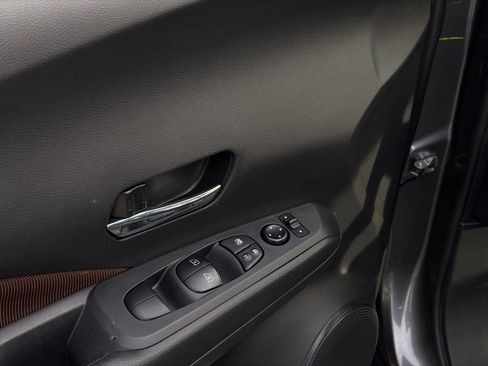 Certified 2024 Nissan Kicks SR w/ Interior Electronics Package image 12