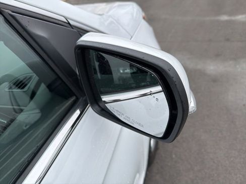 Used 2020 Ford Edge SEL w/ Cold Weather Package image 3