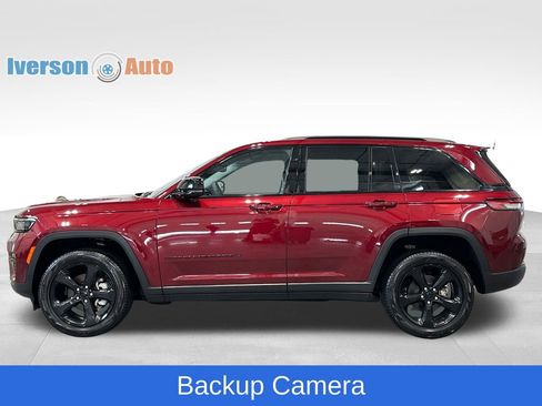 Used 2023 Jeep Grand Cherokee Limited w/ Black Appearance Package AWD/4WD image 6