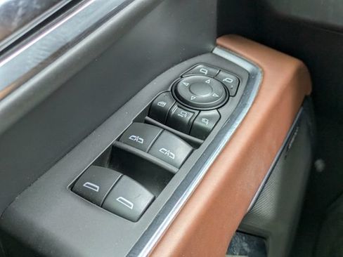 Used 2025 GMC Sierra 3500 Denali Ultimate AWD/4WD image 28