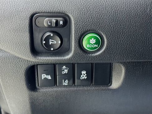 Used 2020 Honda Pilot Touring image 13