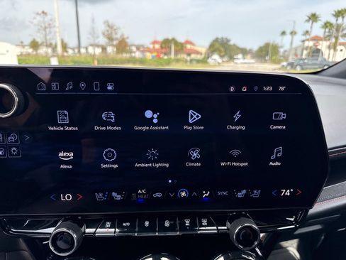 Used 2025 Chevrolet Blazer EV RS image 26