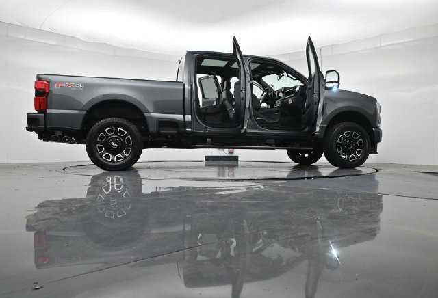 New 2026 Ford F250 Platinum AWD/4WD image 56