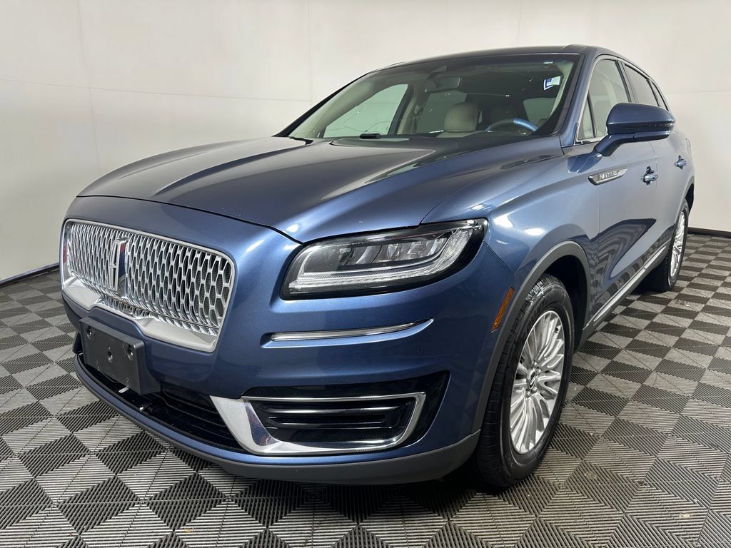 Used 2019 Lincoln Nautilus Premier AWD/4WD image 1