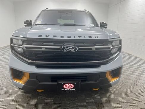 Used 2025 Ford Expedition Tremor AWD/4WD image 3