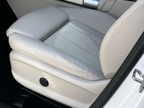 Certified 2024 Mercedes-Benz GLB 250 4MATIC image 12