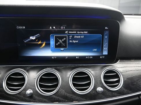 Used 2020 Mercedes-Benz E 350 Sedan w/ Premium Package image 11