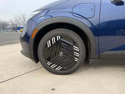 New 2026 Nissan Leaf image 9