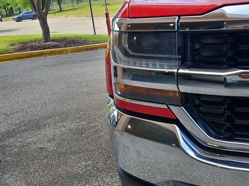 Used 2016 Chevrolet Silverado 1500 LT w/ LT Fleet Plus Package RWD image 11