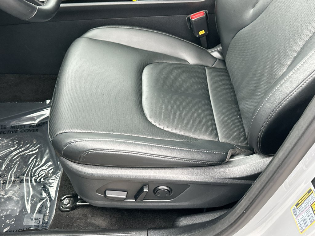 Used 2026 Kia Sportage EX FWD image 18