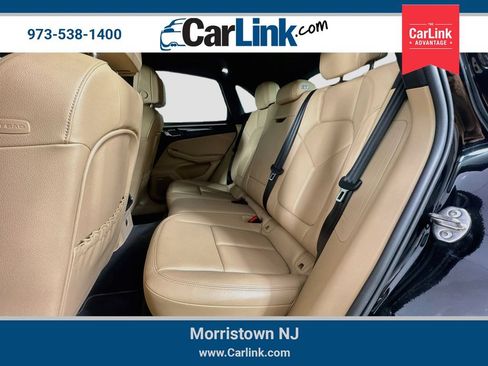 Used 2021 Porsche Macan AWD/4WD image 32