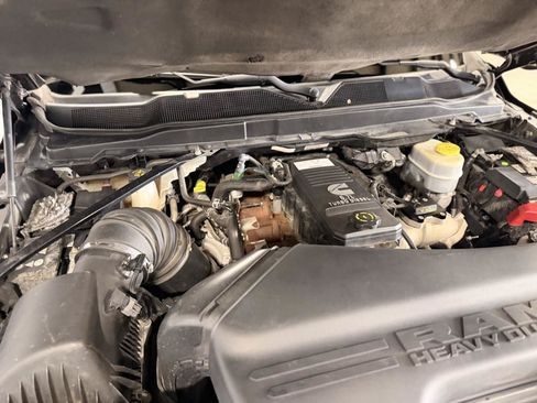 Used 2019 RAM 2500 Laramie AWD/4WD image 35