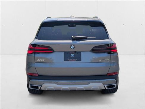 Used 2026 BMW X5 xDrive40i image 7