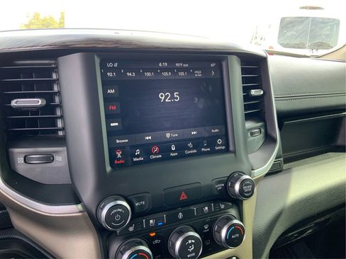 Used 2020 RAM 1500 Laramie AWD/4WD image 16